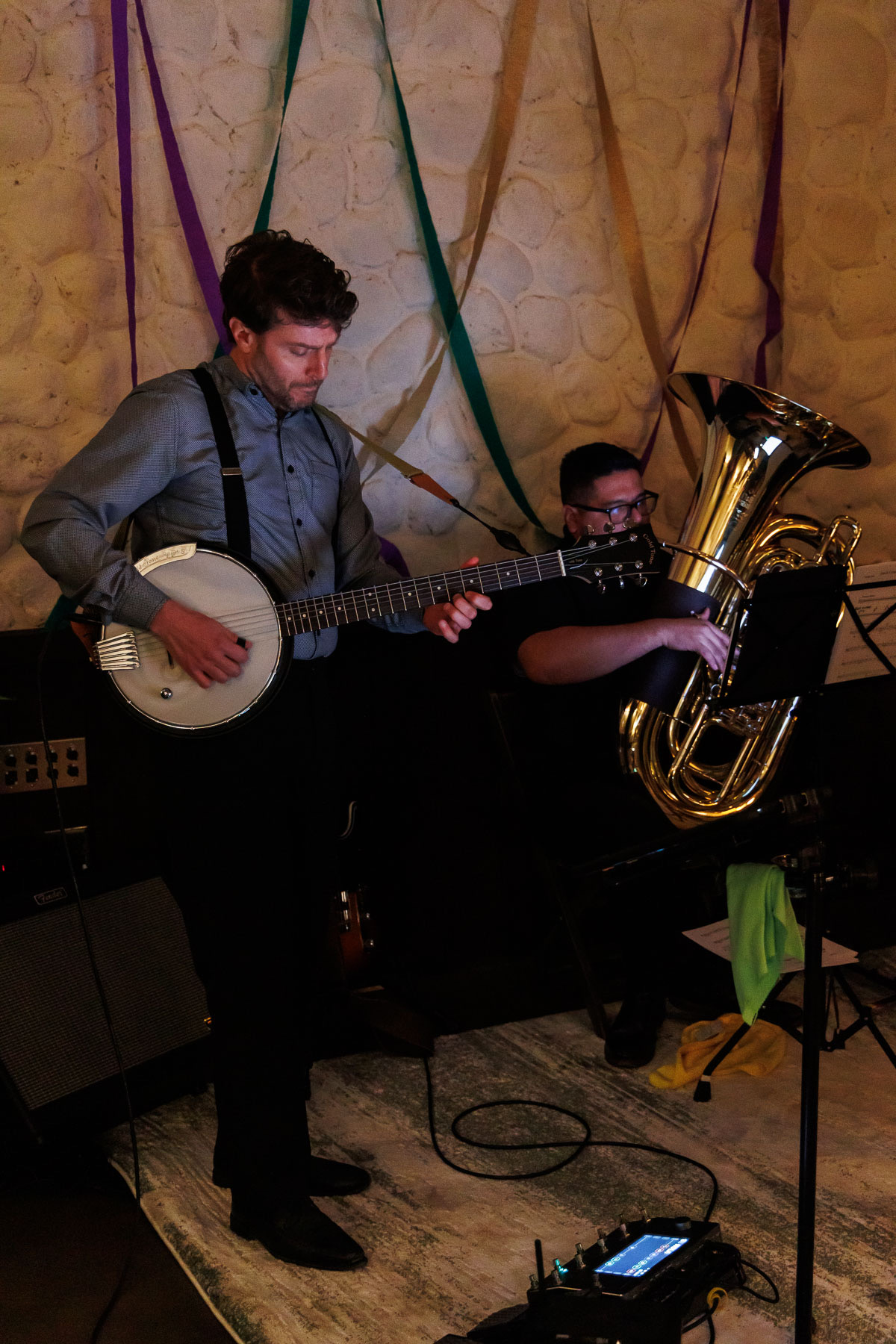 Rick Baumer playing banjo